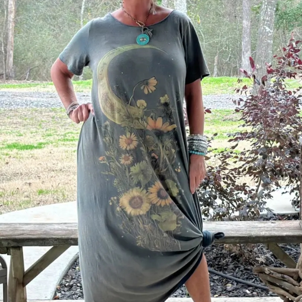 Floral Graphic Maxi Dress